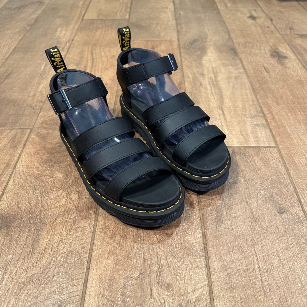 Dr Martens Blair Hydro Leather Strap Sandals Black Sz 9 Women’s